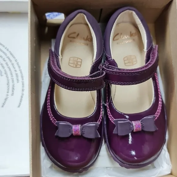🎁 Clarks Infant Girls First Shoes Ella Emma