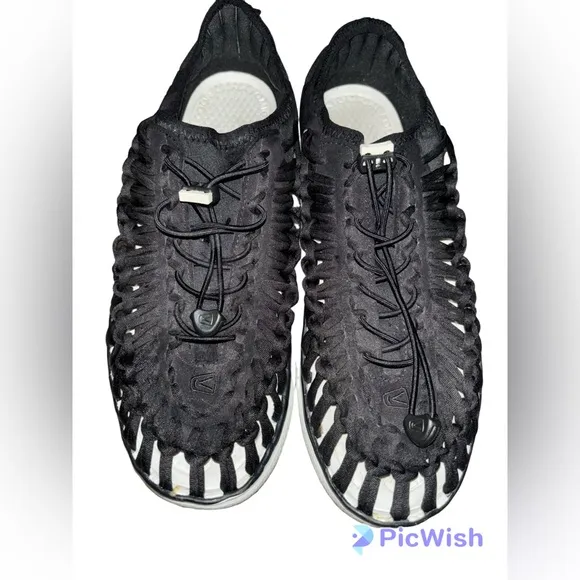 - Keen Uneek 02 Fisherman Men's Sandal