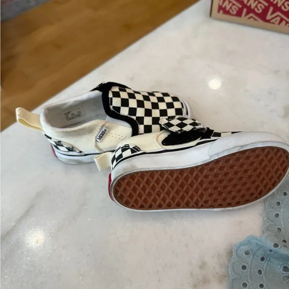 🖤 🤍 Toddler Checkered Vans