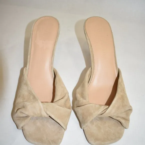 $330 VERONICA BEARD MELLI MULE SLIDE SUEDE SANDAL SAND NUDE 9 (DA7)