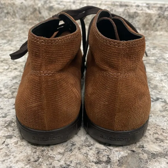 A. Testeroni Mens Suede Chunkha Boots Shoes Size 9