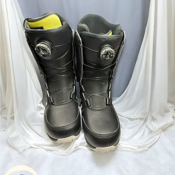 Adidas Acerra ADV Gold Level Snowboard Boots Mens 11 BOA Dual Zone Black White
