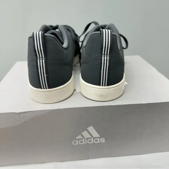 Adidas advantage Men's 14 Gray Sneakers tennis shoes