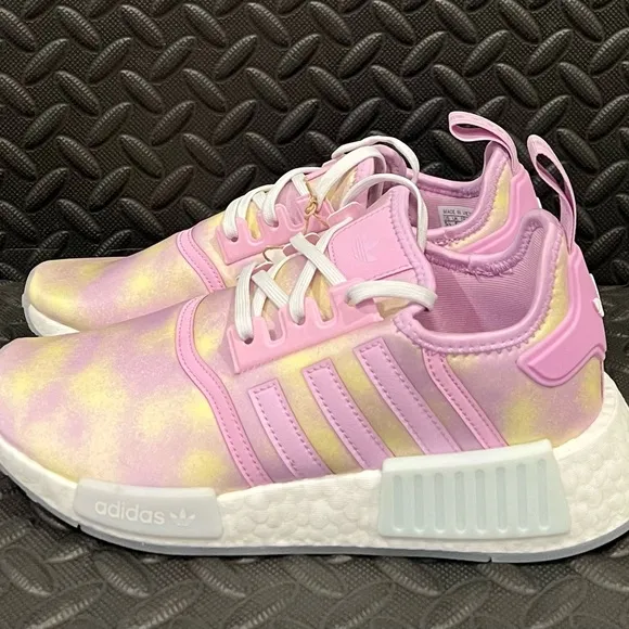 Adidas Athletic Sneakers Pink Youth Size 5.5 Womens Size 6.5‎