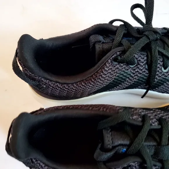 Adidas Black and White Sneakers with Breathable Mesh Cloudfoam Size 6