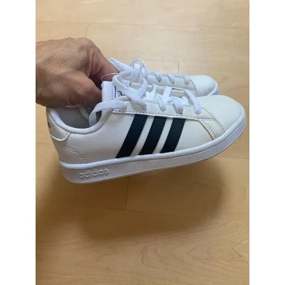 ADIDAS BNWT classic stripes &quot;Grand court 2.0&quot; KIDS sneakers Size 11K NEW