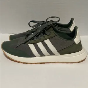 Adidas Flasback Runner Women’s Athletic Shoes Size  7.5 Green White BY9303