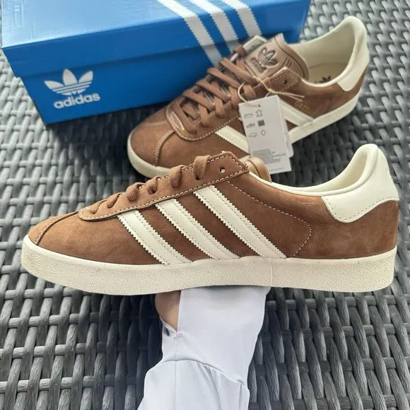 Adidas Gazelle 85 Preloved Brown Men's Athletic Shoes IG5005