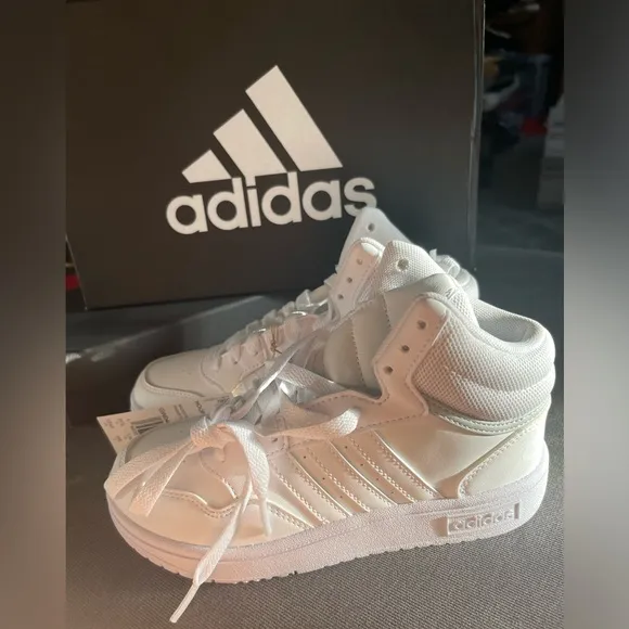 Adidas HOOPS 3.0 MID CLASSIC SHOES