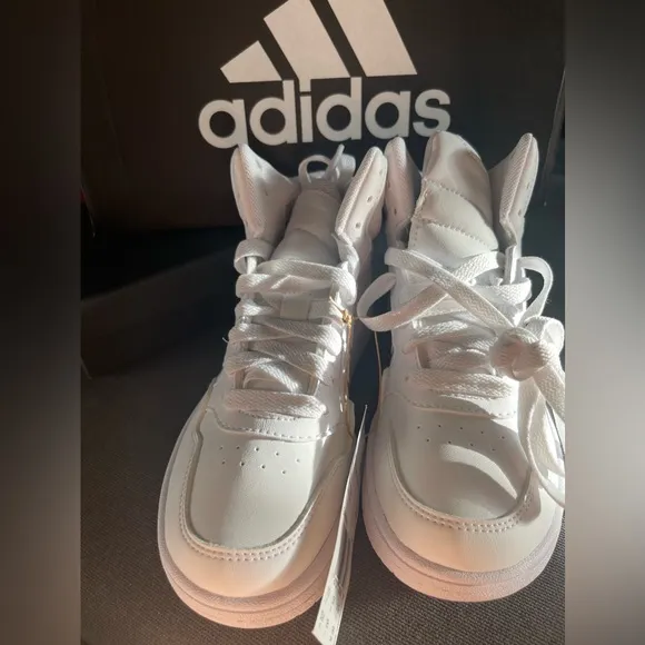 Adidas HOOPS 3.0 MID CLASSIC SHOES