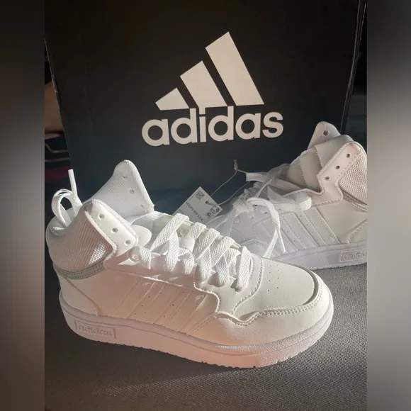 Adidas HOOPS 3.0 MID CLASSIC SHOES