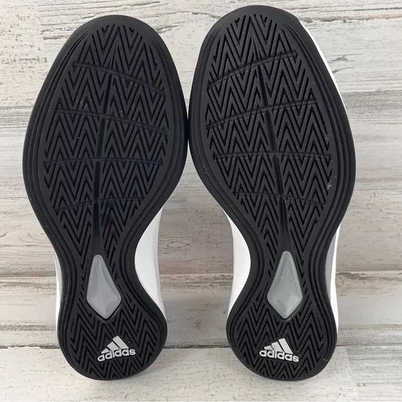 adidas Men’s Size 10 Isolation 2 Mid Lace Up Basketball Shoes In Black/Silver