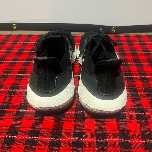 Adidas Men's ultra boosts 22 Black Running Shoes