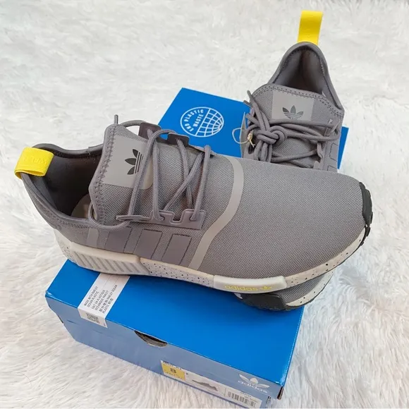 Adidas original NMD R1 Shoes athletic sneakersTrace Grey/Cloud White/Core Black