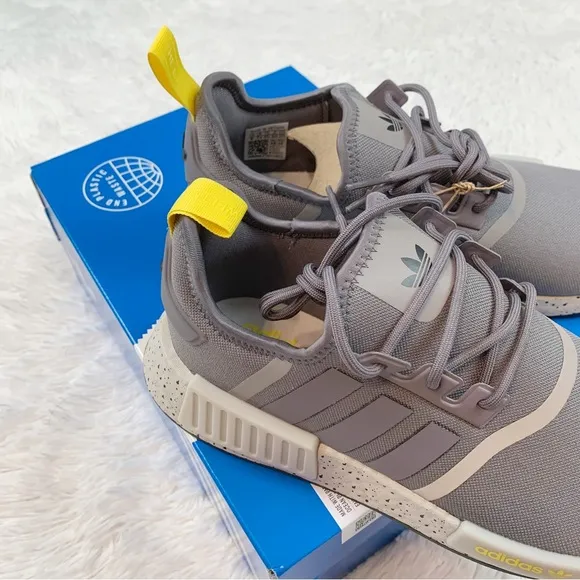 Adidas original NMD R1 Shoes athletic sneakersTrace Grey/Cloud White/Core Black