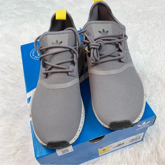 Adidas original NMD R1 Shoes athletic sneakersTrace Grey/Cloud White/Core Black