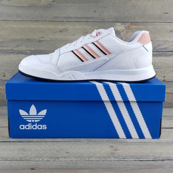 adidas Originals A.R. Trainers Leather Sneakers