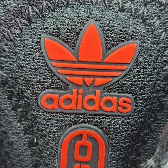 Adidas Originals Kid's Unisex Ozweego Shoes - US 5