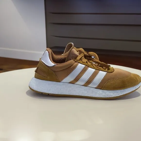ADIDAS ORIGINALS Men's Lt Brown Retro Running Shoe Sneaker Size 9.5