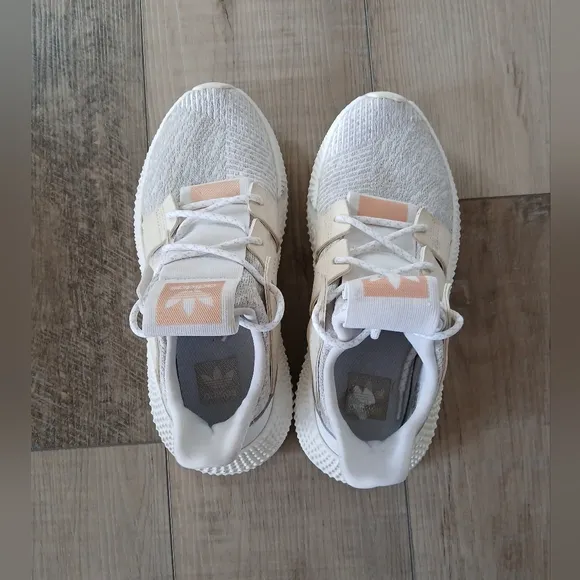 ADIDAS PROPHERE Running Shoes. Size 8