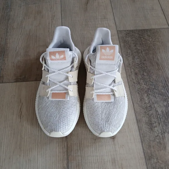 ADIDAS PROPHERE Running Shoes. Size 8