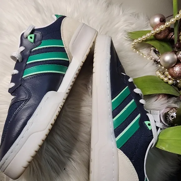 Adidas RIVALRY LOW Mens SHOES size12 new