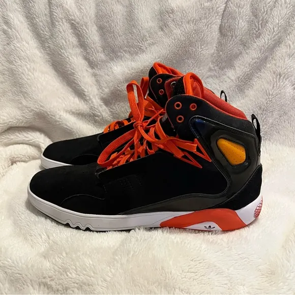Adidas Roundhouse Mid Black Orange Sneakers‎ size 11.5