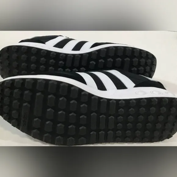 Adidas Run 84 Black and White Men's Running Shoes Size 13 NIB MSRP $90