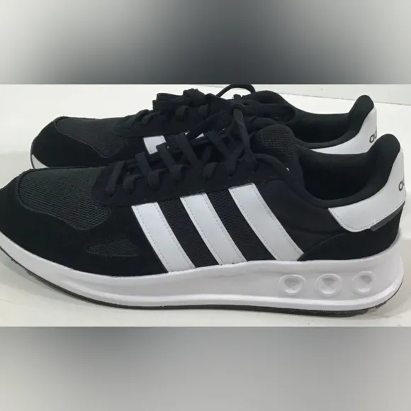 Adidas Run 84 Black and White Men's Running Shoes Size 13 NIB MSRP $90