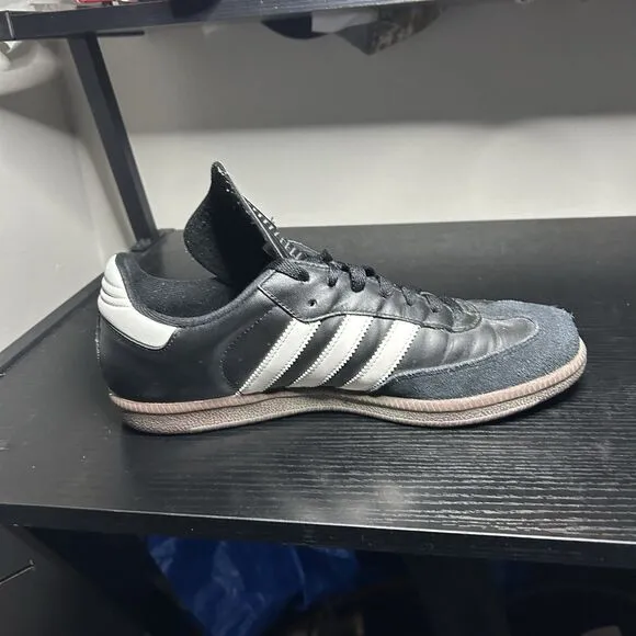 Adidas Samba Men’s Size 9 Classic Black White Leather Casual Shoes Sneakers