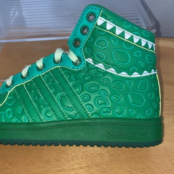 Adidas Toy Story Rex Hightop basketball sneakers youth 13.5 used great condition