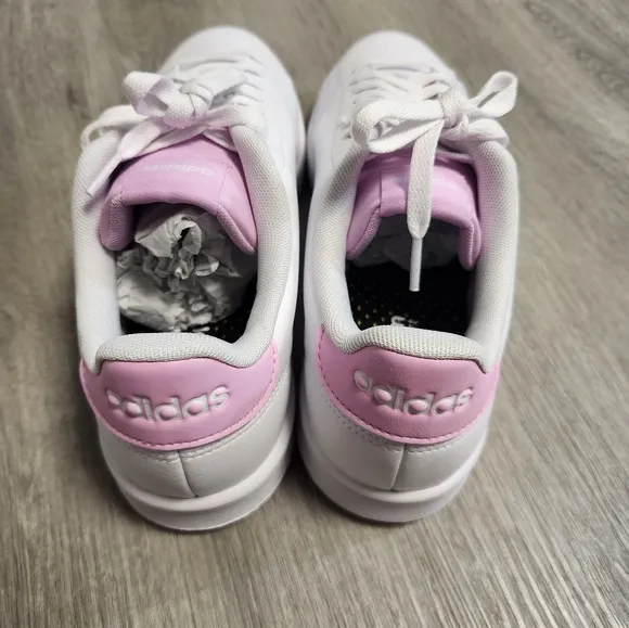 adidas women Advantage Shoes Size 10 White Lace Pink Tennis Sneaker Cloudfoam