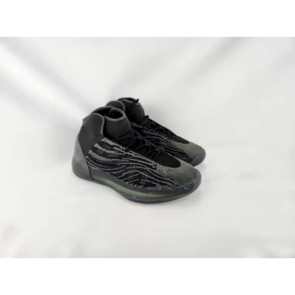 adidas Yeezy Quantum Onyx Men's Size 11 with Box Black Gray Sneakers Shoes