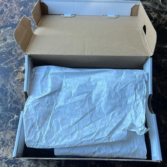 Air Force 1 LV8 (GS) /size 4Y