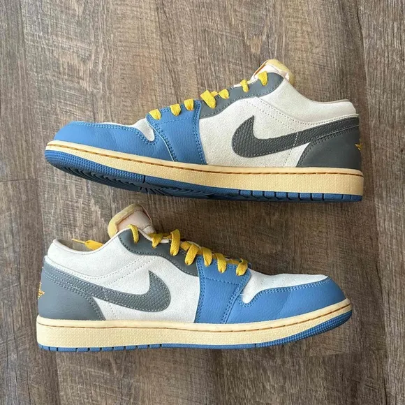 Air Jordan 1 SE Low Tokyo 96 University Blue