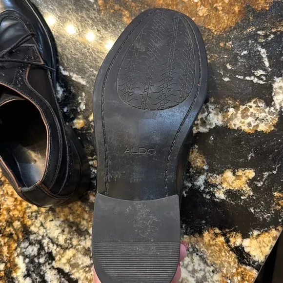 Aldo Black Leather Wingtip Dress Shoes