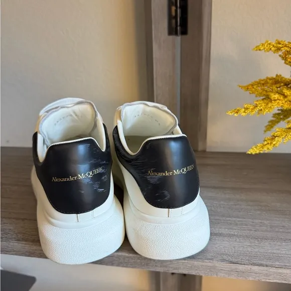 Alexander McQueen Men's White and Black Sneakers