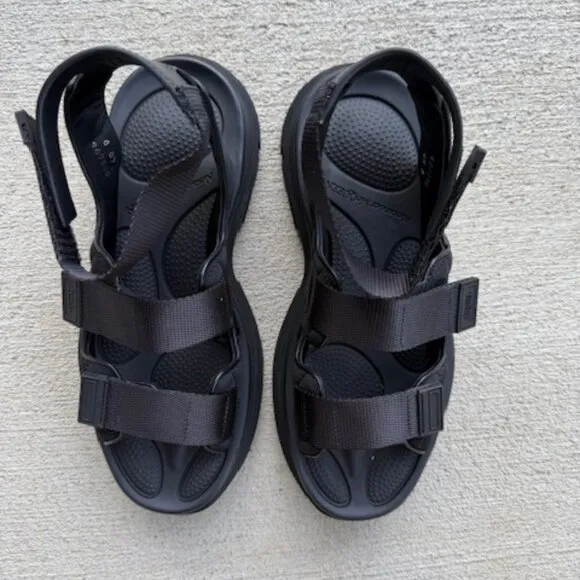 Alexander Mcqueen scuba sandals NIB 40