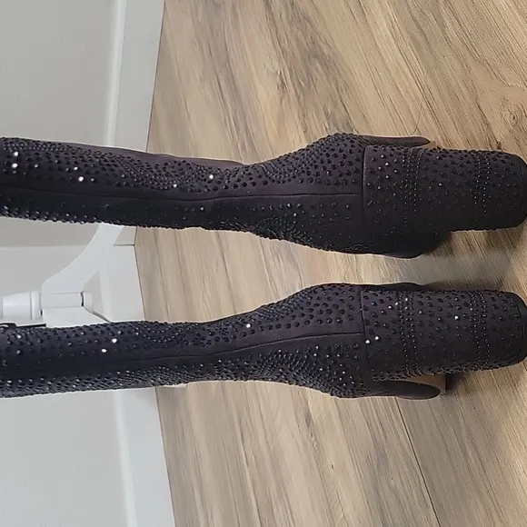 American Glamour Badgley Mischka ADA Purple Heeled Boots