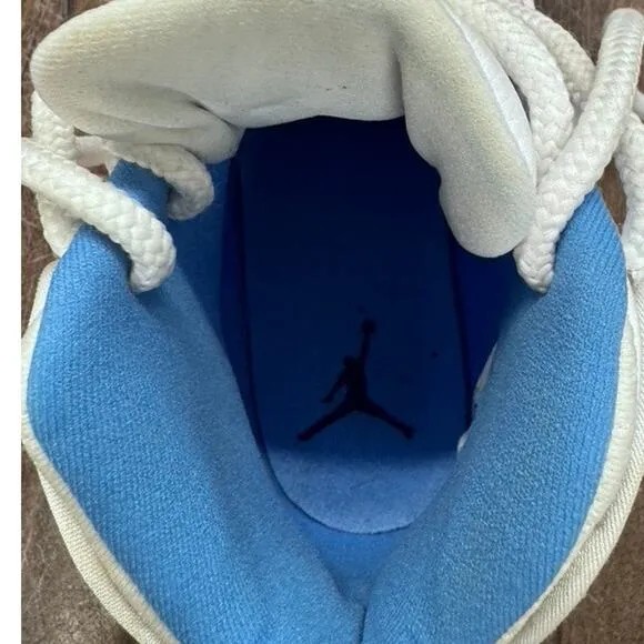 &quot;AIR JORDAN&quot;,OG UNC, Women's, White University ,Blue High Tops, Size 6.5&quot;