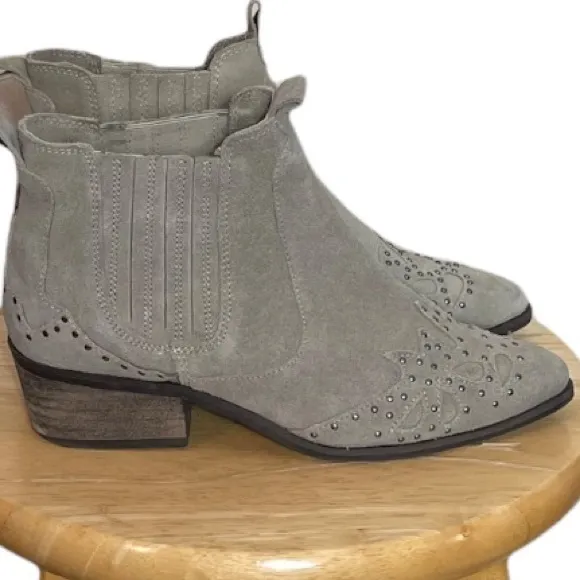 Amuse Society X Matisse Backstage Suede Ankle Boots Size 6.5