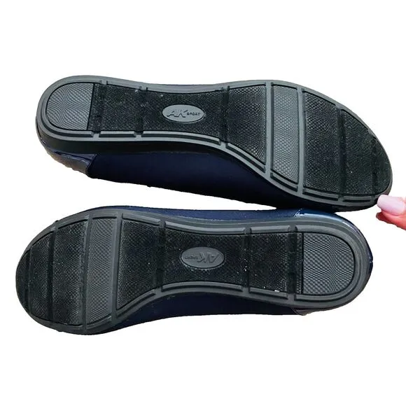 Anne Klein Alive Sz 8M Ballet Flat Shoes Cap Toe Navy