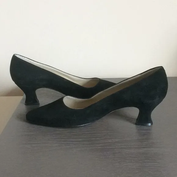 Anne Klein Shoes