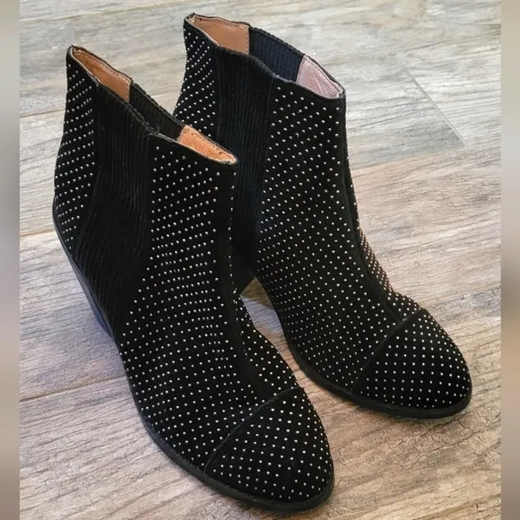 Anthropologie Black Suede Gold Micro Beaded Ankle Boots Boho Witchy Whimsigoth