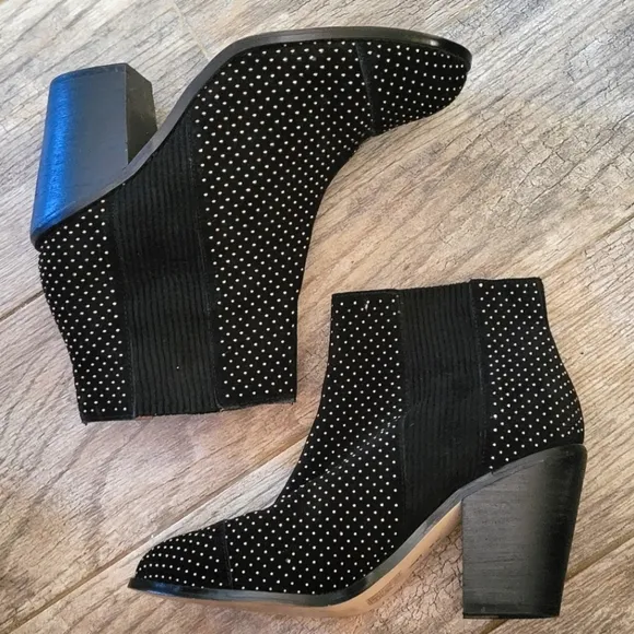 Anthropologie Black Suede Gold Micro Beaded Ankle Boots Boho Witchy Whimsigoth