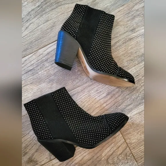 Anthropologie Black Suede Gold Micro Beaded Ankle Boots Boho Witchy Whimsigoth