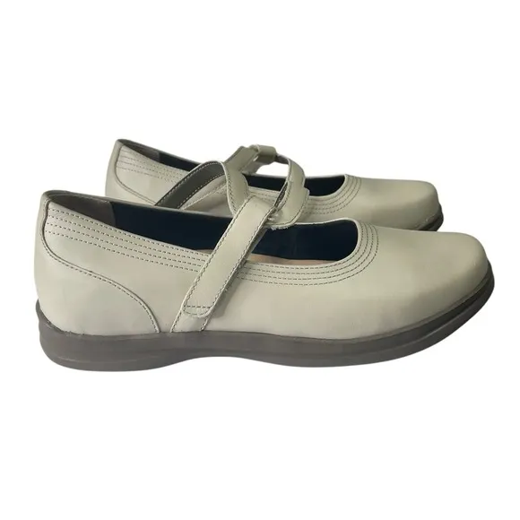 APEX Petals Woman's Mary Jane Casual Shoes/Flats, Style A302W (Size 10 Wide) 41
