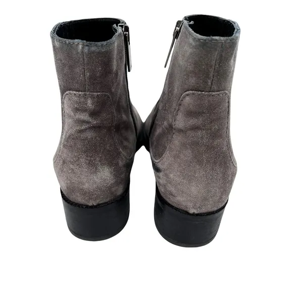 Aquatalia gray suede boots ankle booties Oribella