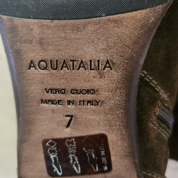 Aquatalia Size 7 Olive Green Suede Ankle Boots/Booties