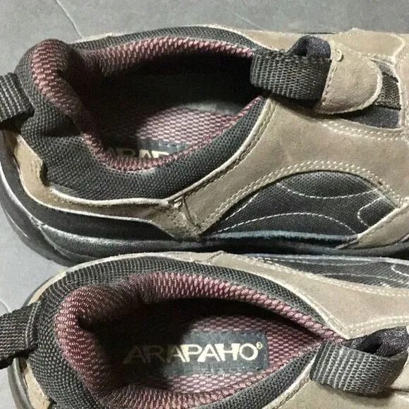 Arapaho men’s size 10 like new suede shoes